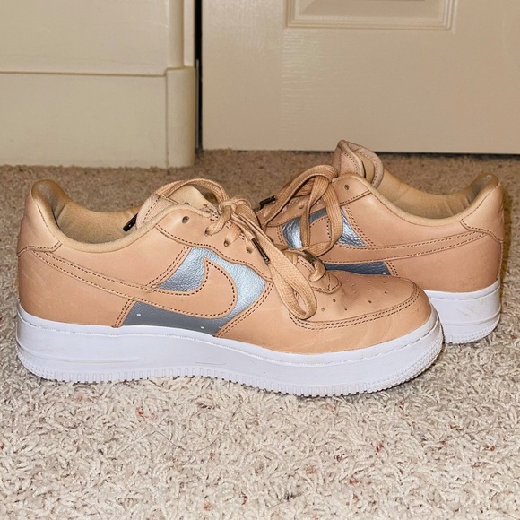 Nike Air Force 1 - Picture 4 of 5